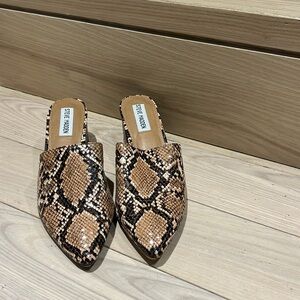 Steve Madden mule size 8
